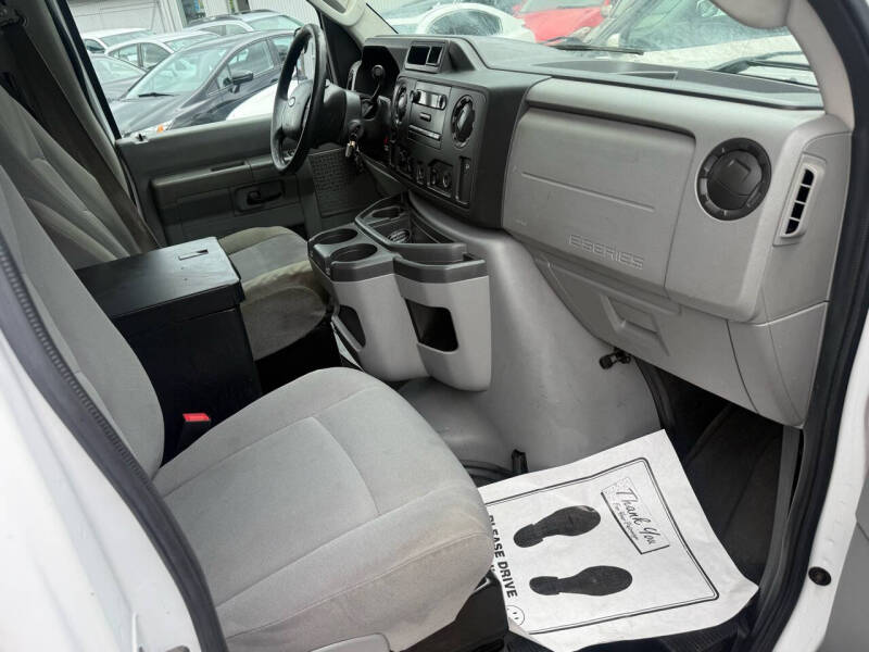2013 Ford E-Series E-150