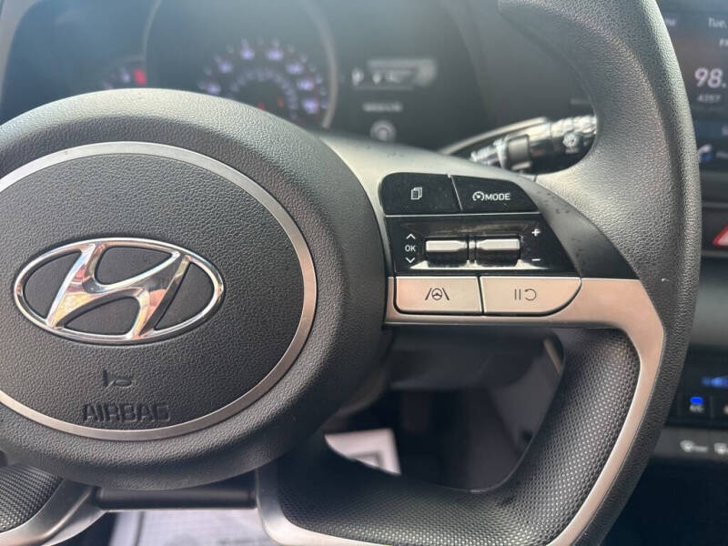 2022 Hyundai Elantra