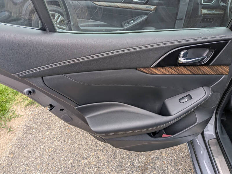2016 Nissan Maxima Platinum