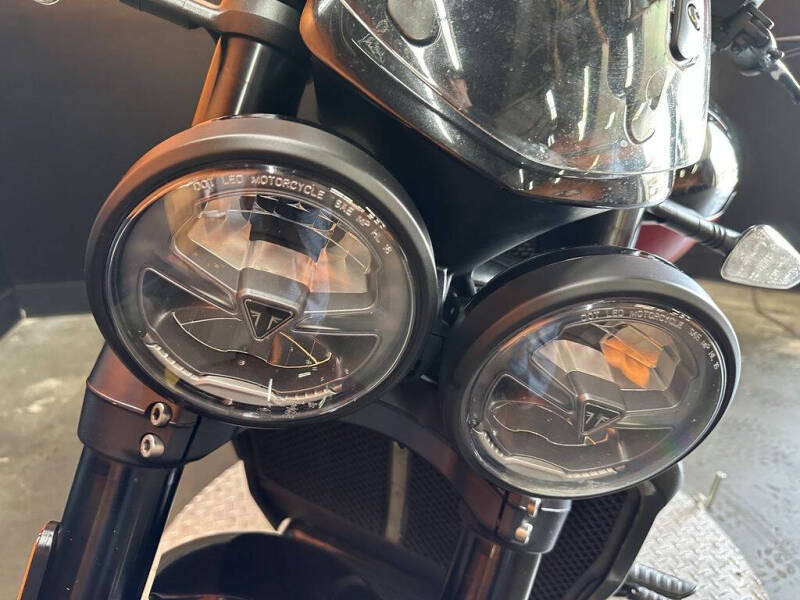2025 Triumph Rocket 3 Storm GT Sapphire Bla