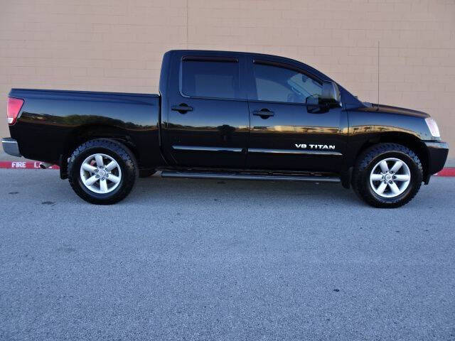 2014 Nissan Titan SV
