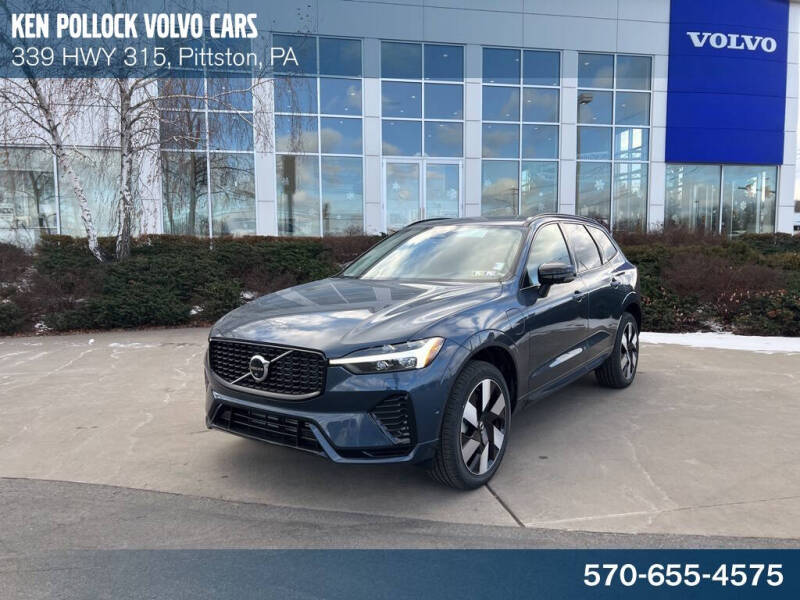2025 Volvo XC60 T8 Plus Dark Theme