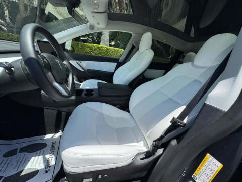 2024 Tesla Model Y Long Range