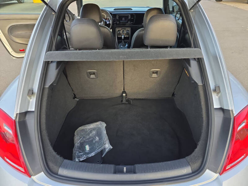 2016 Volkswagen Beetle 1.8T S PZEV