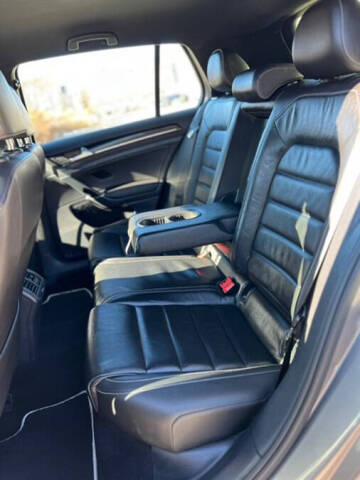 2016 Volkswagen Golf R