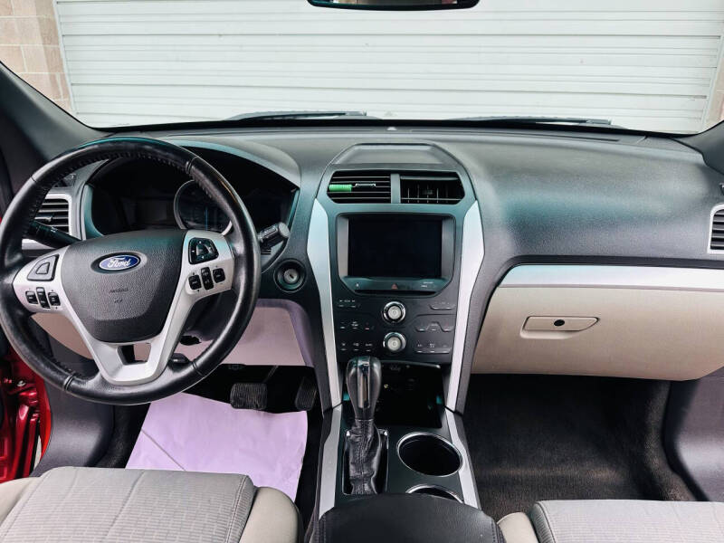 2011 Ford Explorer XLT