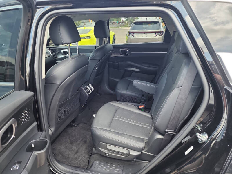 2023 Kia Sorento Hybrid EX