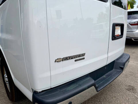 2013 Chevrolet Express LT 3500