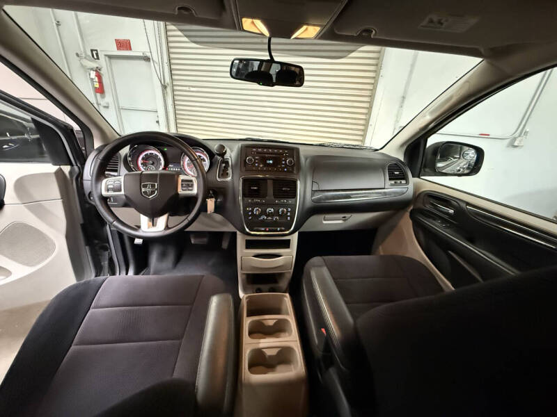 2014 Dodge Grand Caravan SE