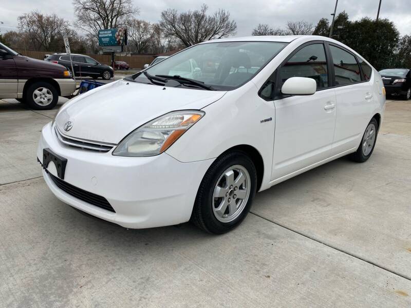 2008 Toyota Prius for sale at Downers Grove Motor Sales in Downers Grove IL