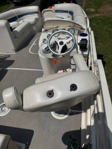 2006 Starcraft Marine DB 19 D