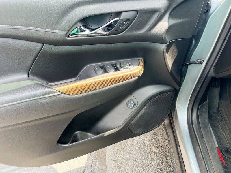 2023 GMC Acadia SLE