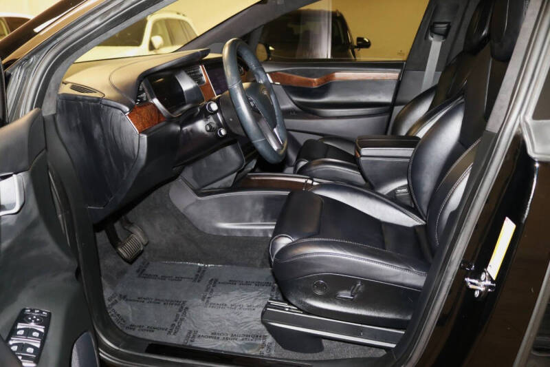 2020 Tesla Model X Long Range