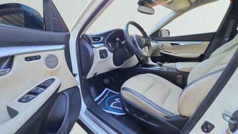 2019 Infiniti QX50 Essential