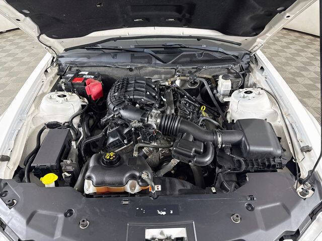 2012 Ford Mustang V6