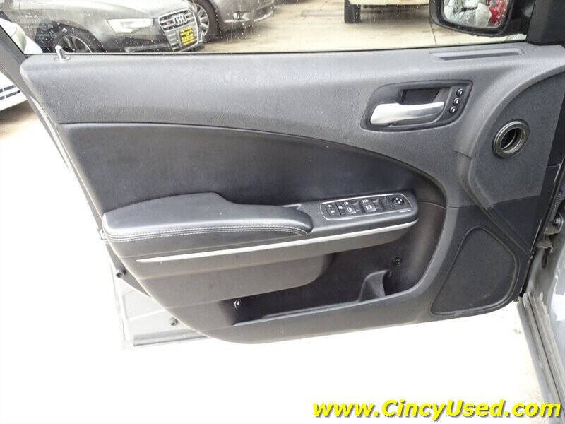 2019 Dodge Charger SXT