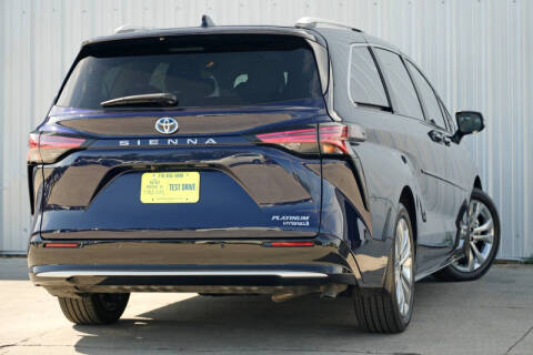2024 Toyota Sienna Platinum 7-Passenger