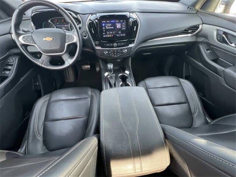 2022 Chevrolet Traverse LT Leather