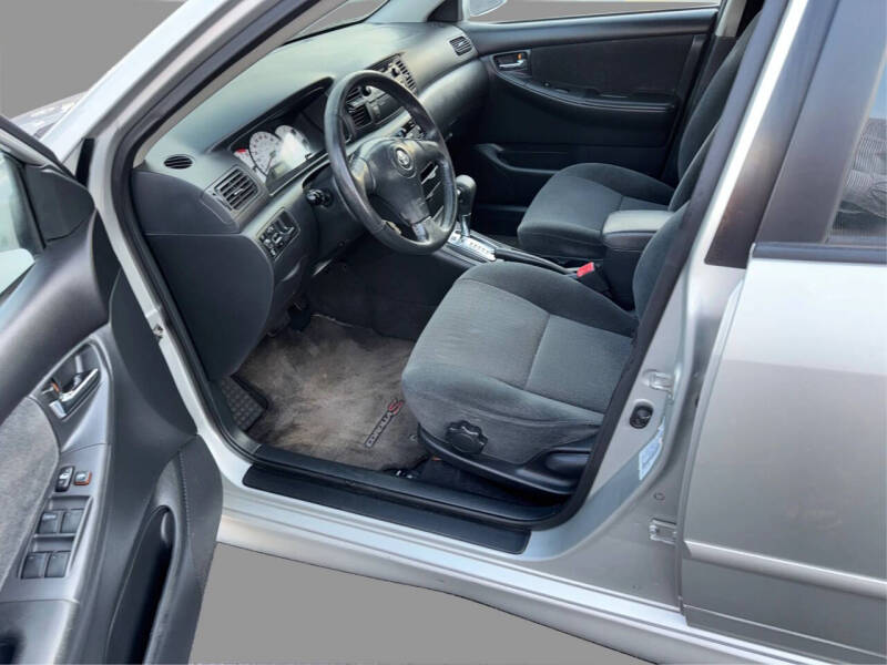 2004 Toyota Corolla