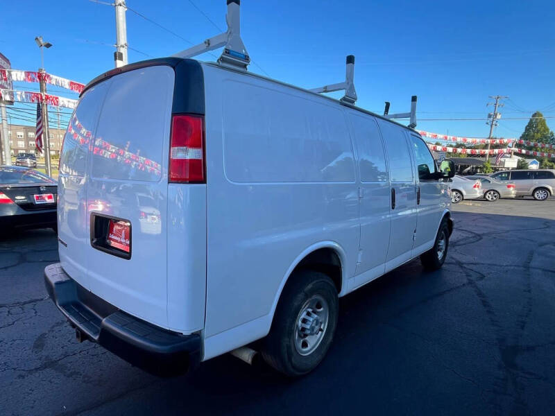 2019 Chevrolet Express 2500