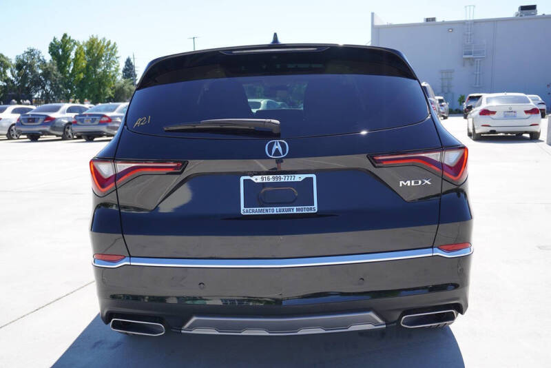 2025 Acura MDX w/Tech