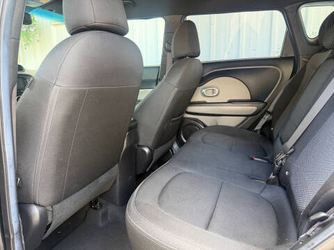 2017 Kia Soul +