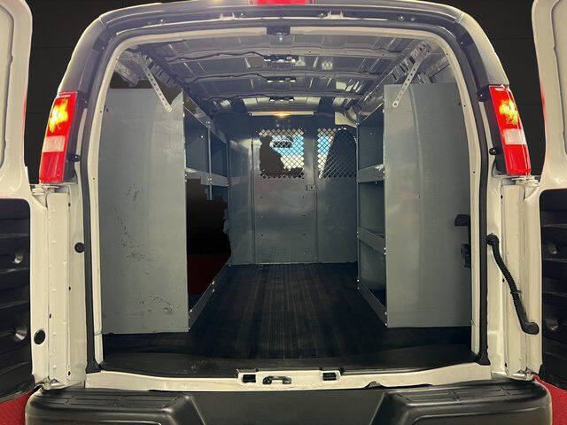 2021 GMC Savana 2500