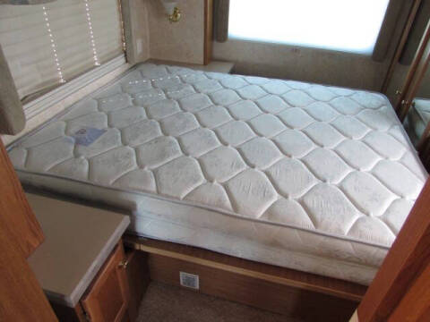2005 Tiffin ALLEGRO 32