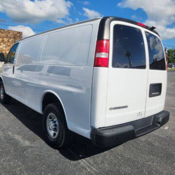 2017 Chevrolet Express 2500