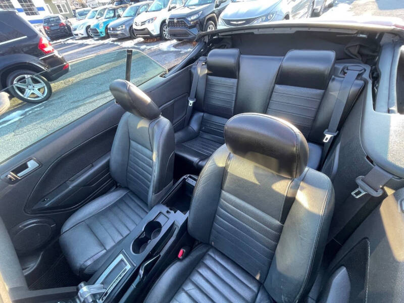 2006 Ford Mustang GT Deluxe