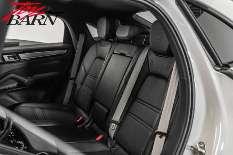 2023 Porsche Cayenne Coupe Platinum Edition