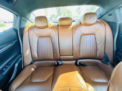 2016 Maserati Ghibli