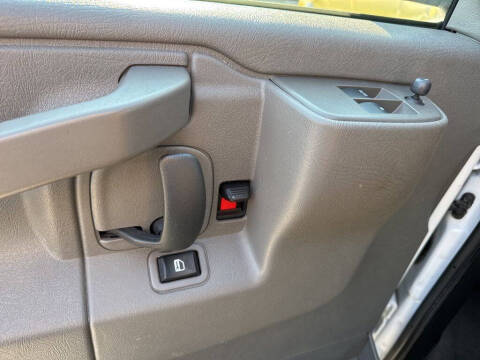 2024 Chevrolet Express 2500