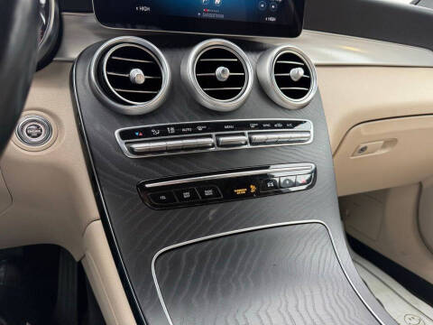 2021 Mercedes-Benz GLC GLC 300 4MATIC