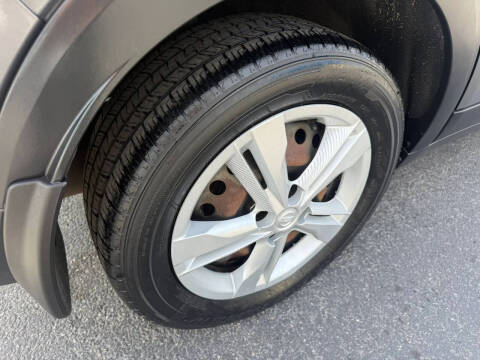 2021 Nissan Kicks S