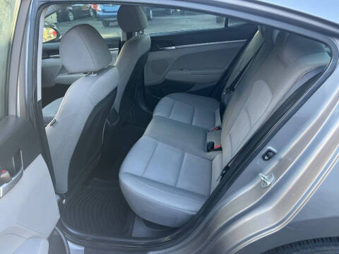 2020 Hyundai Elantra SE