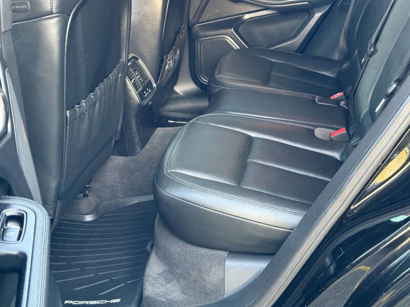 2016 Porsche Macan S