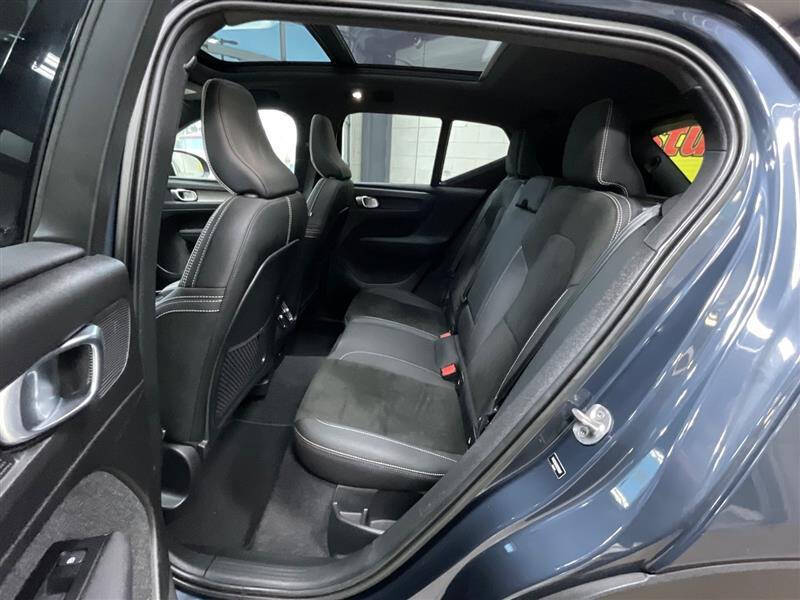 2022 Volvo XC40 Recharge Twin Plus