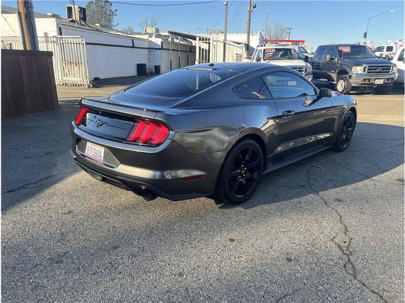 2019 Ford Mustang