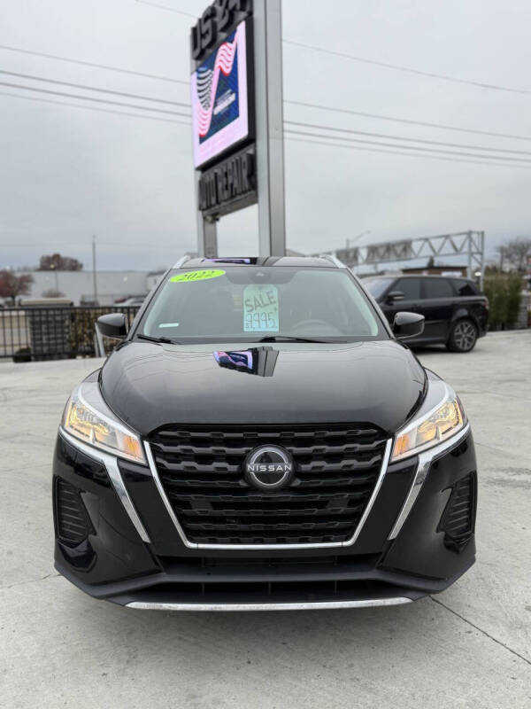 2022 Nissan Kicks SV