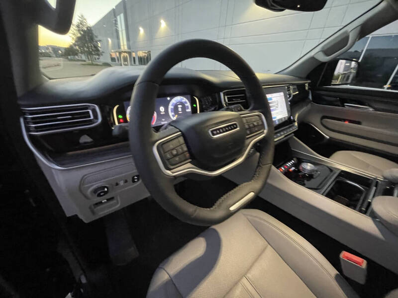 2024 Jeep Wagoneer Series II