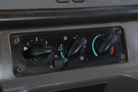 2015 Freightliner M2 106