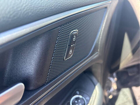 2020 Ford Edge SE