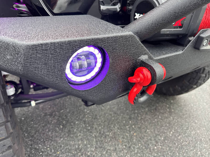 2021 Jeep Gladiator Willys