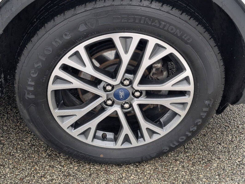 2020 Ford Escape SEL