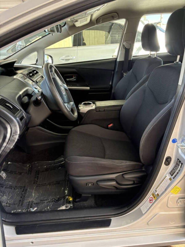 2015 Toyota Prius v