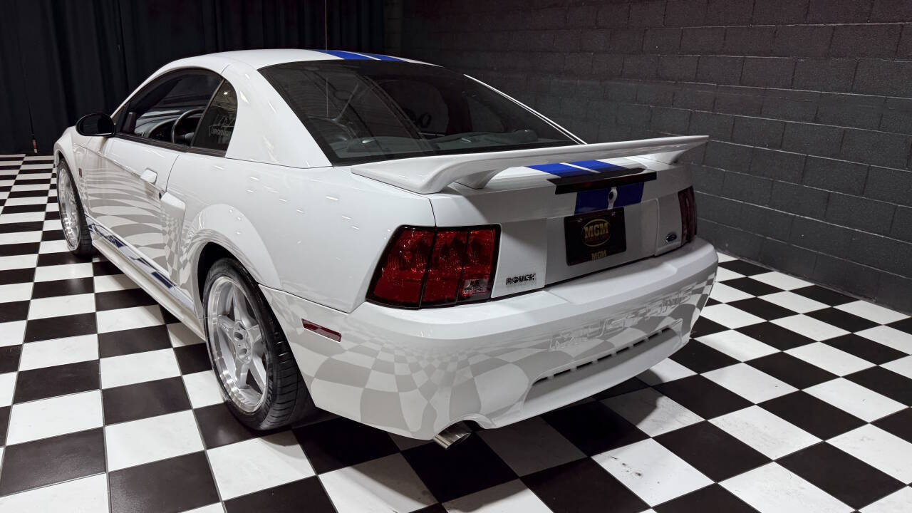 2003 Ford Mustang 13