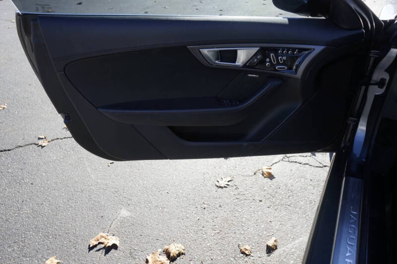 2017 Jaguar F-TYPE Premium