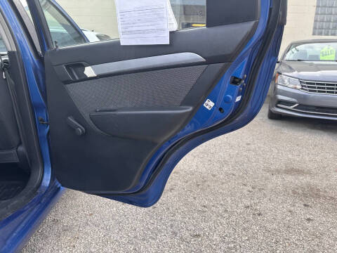 2011 Chevrolet Aveo LT