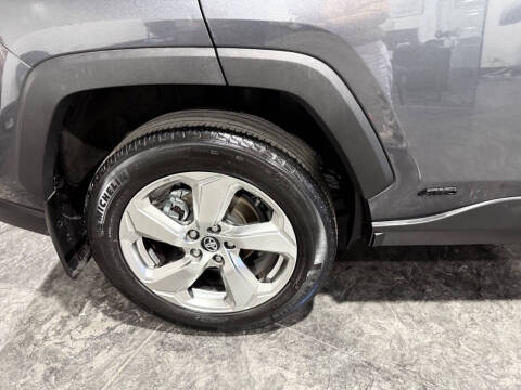 2021 Toyota RAV4 Hybrid XLE Premium